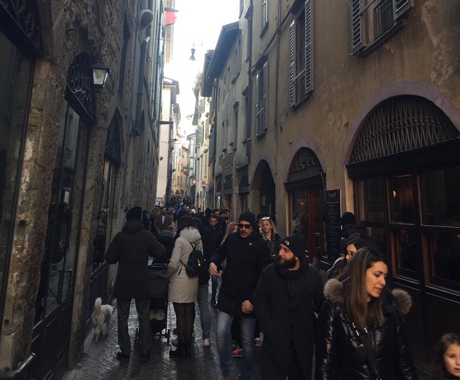 Бергамо след пандемията: изложбите, пиците и тълпите от туристи са още по-големи